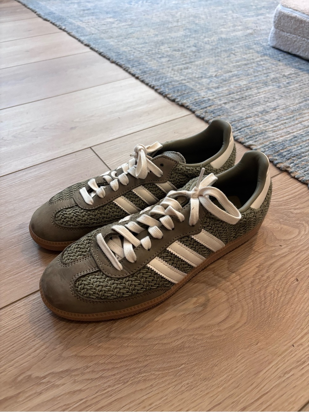 Women’s Adidas sneakers